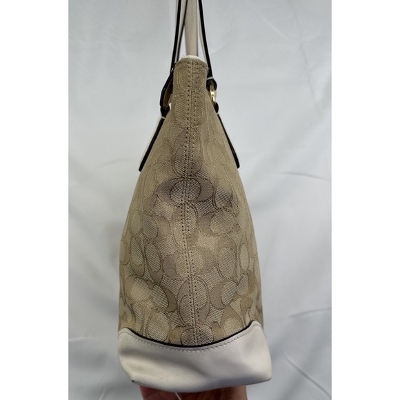 COACH Tote Purse F29958 Signature Canvas Leather Beige White Zipper Shoulder - Picture 4 of 16